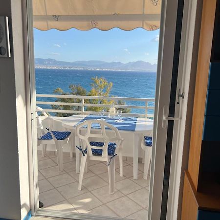 Atlas Apartment With Private Beach And Seaview Blue Loutráki Eksteriør billede