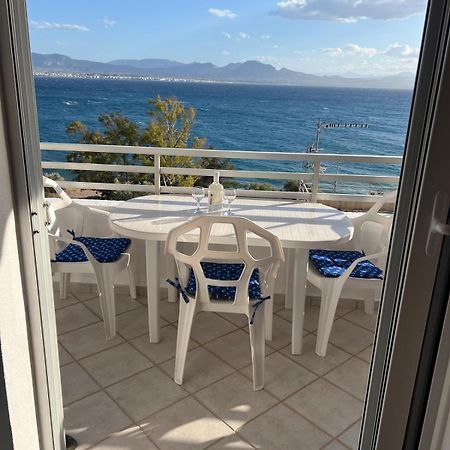 Atlas Apartment With Private Beach And Seaview Blue Loutráki Eksteriør billede