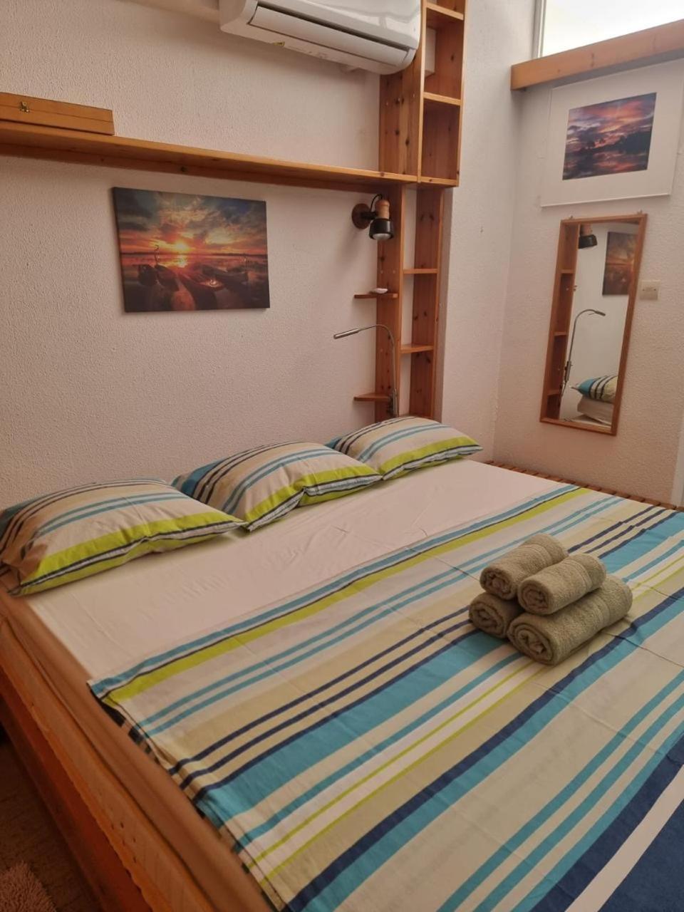 Atlas Apartment With Private Beach And Seaview Blue Loutráki Eksteriør billede