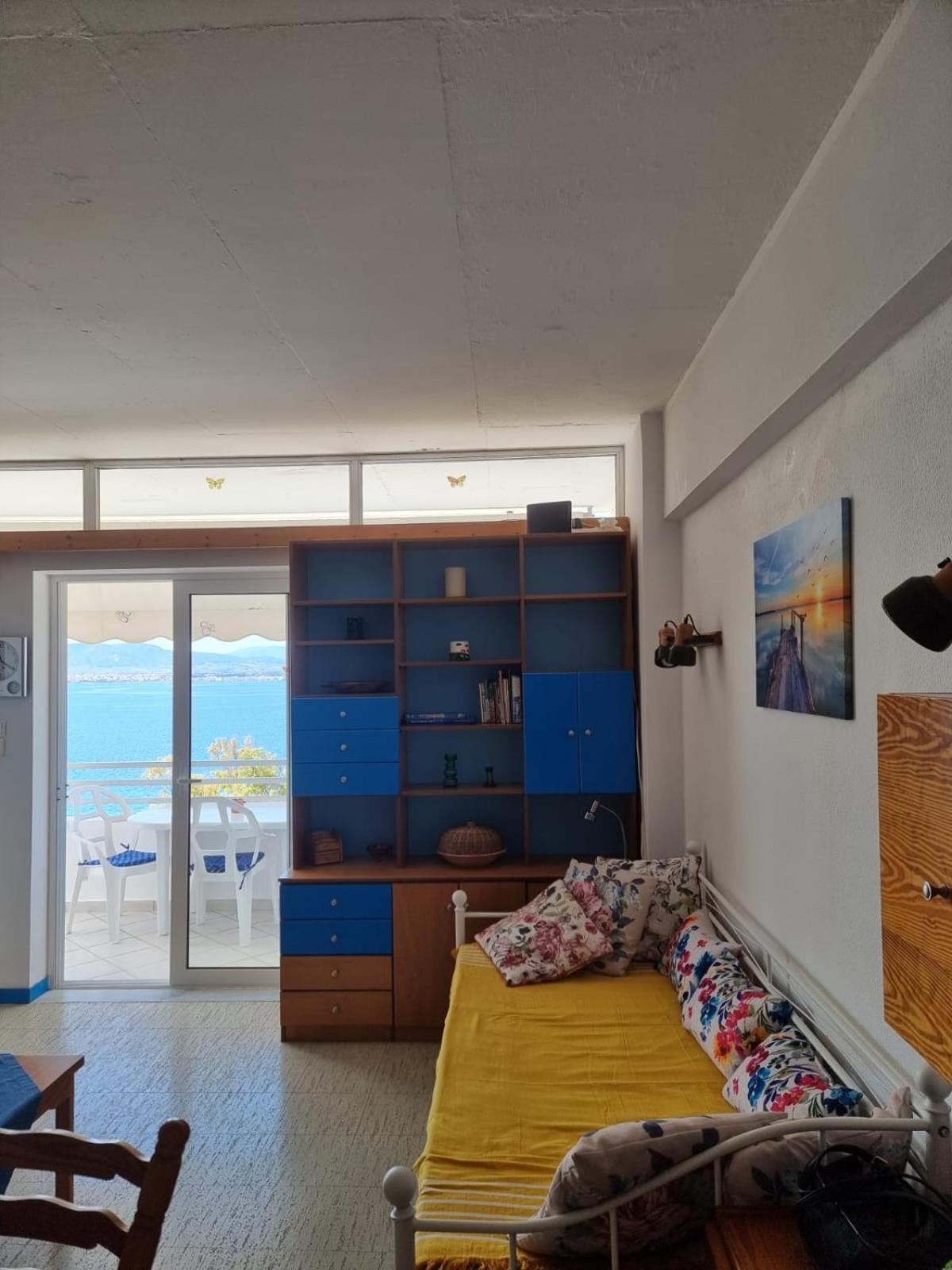 Atlas Apartment With Private Beach And Seaview Blue Loutráki Eksteriør billede