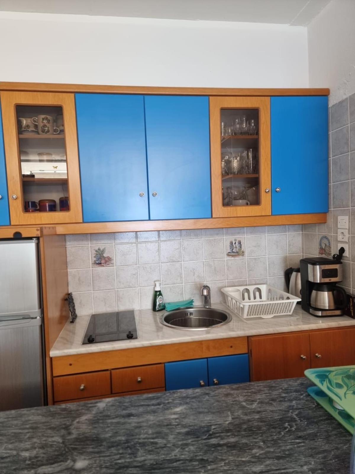 Atlas Apartment With Private Beach And Seaview Blue Loutráki Eksteriør billede
