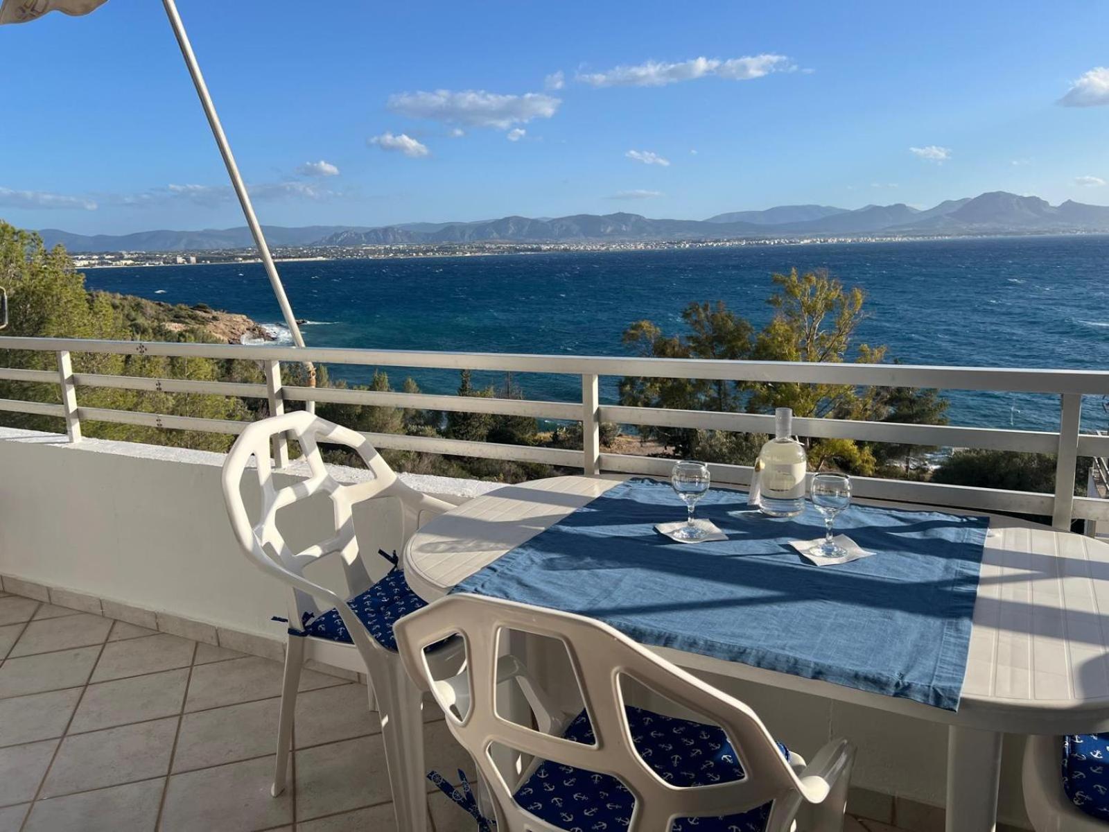 Atlas Apartment With Private Beach And Seaview Blue Loutráki Eksteriør billede